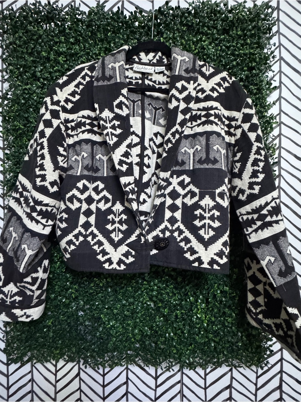 Black & White Patterned Cropped Jacket - vintage flashback